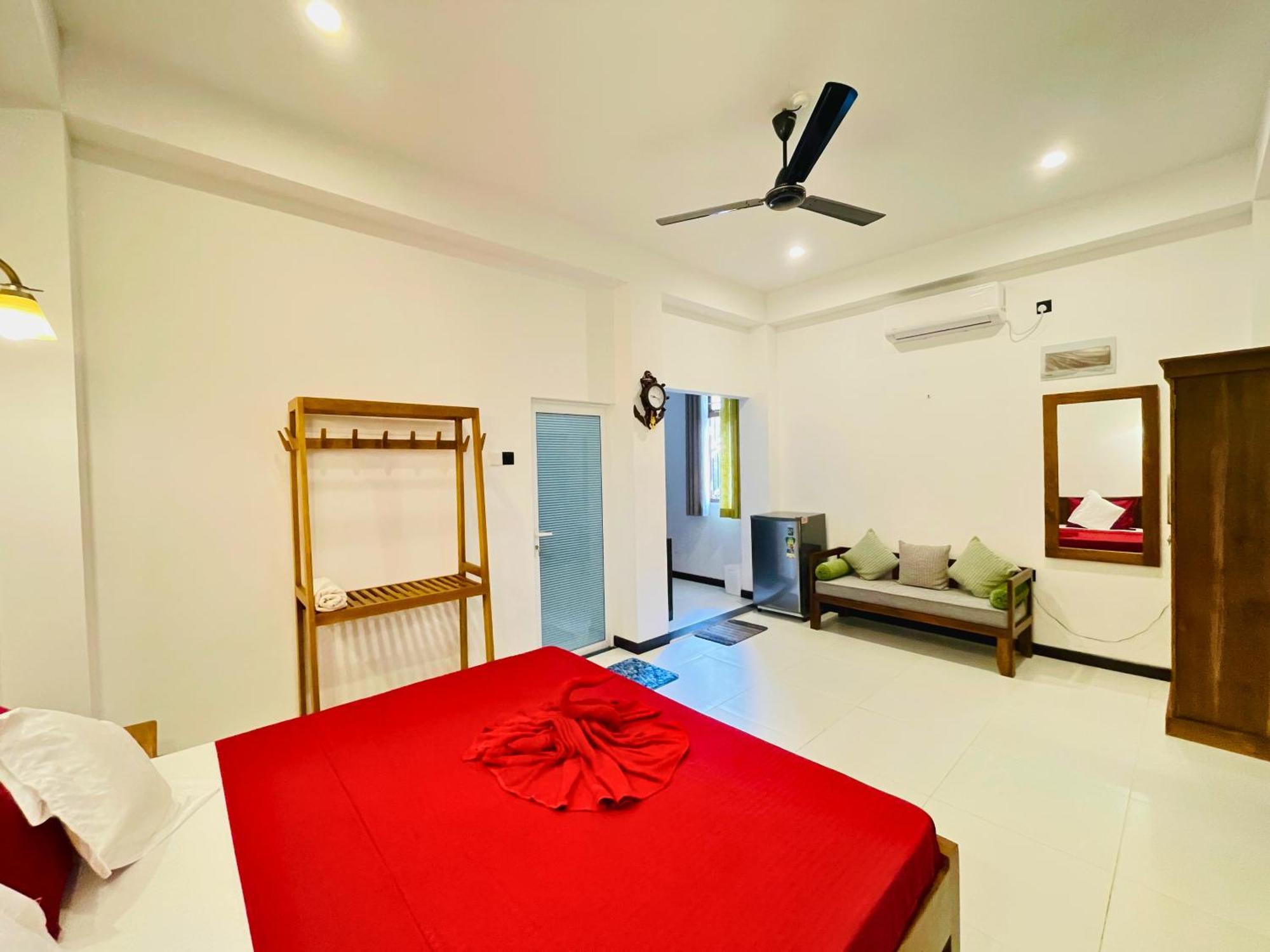 Yelisha'S Place Weligama Buitenkant foto